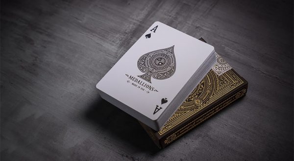 Medallion Playing Cards by theory11 - Image 4