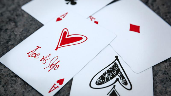 Love Me Playing Cards by theory11 - Image 6