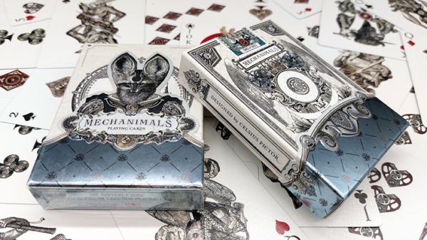 Mechanimals Deluxe Edition (Gilded) Playing Cards - Image 2