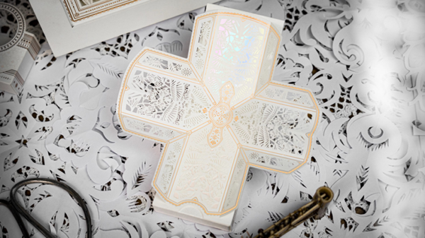 The Four Seasons White Boxset Playing Cards - Image 3